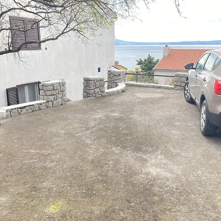 With Parking Space Klenovica, Novi Vinodolski - 24098 * Klenovica